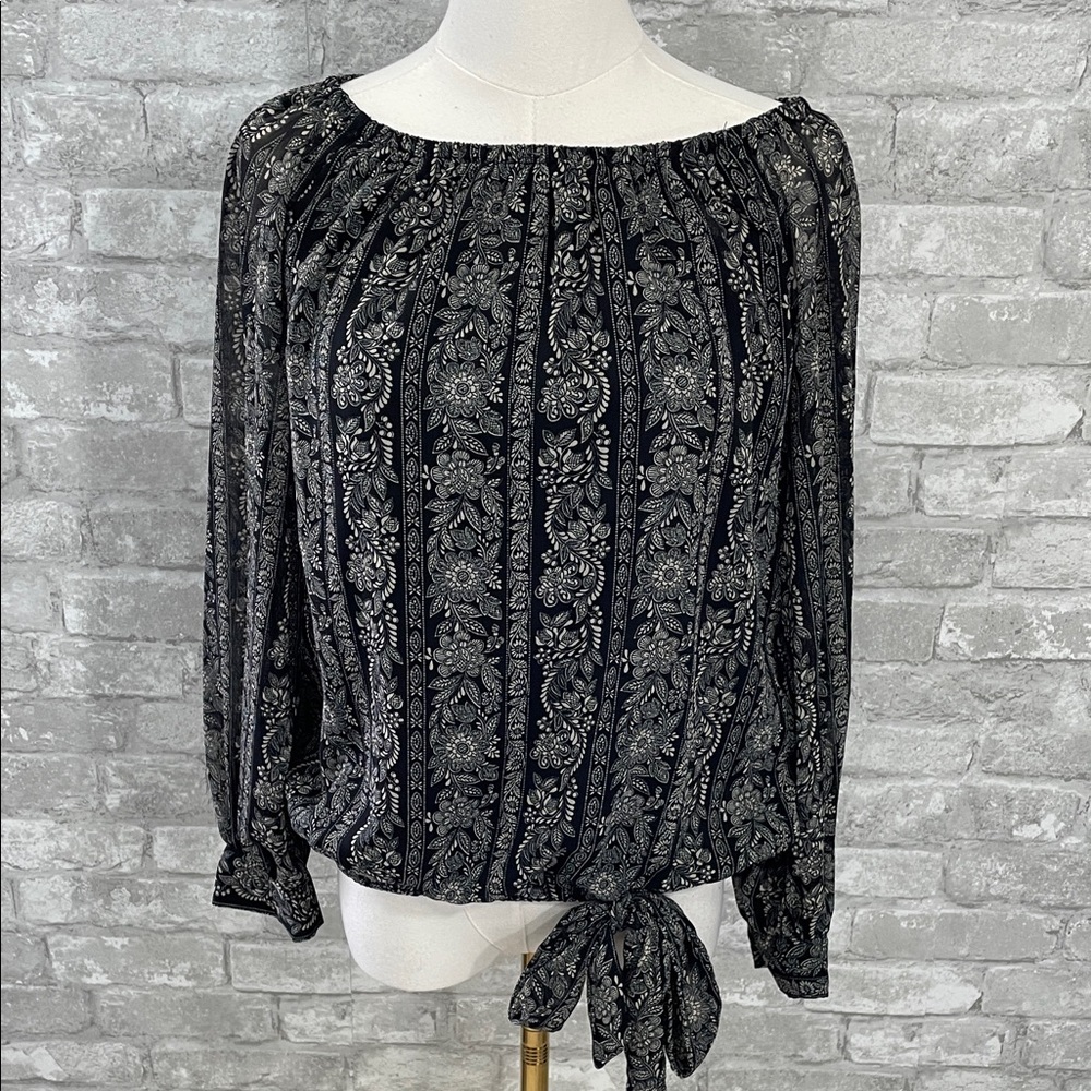 CeCe Black and White Floral Blouse